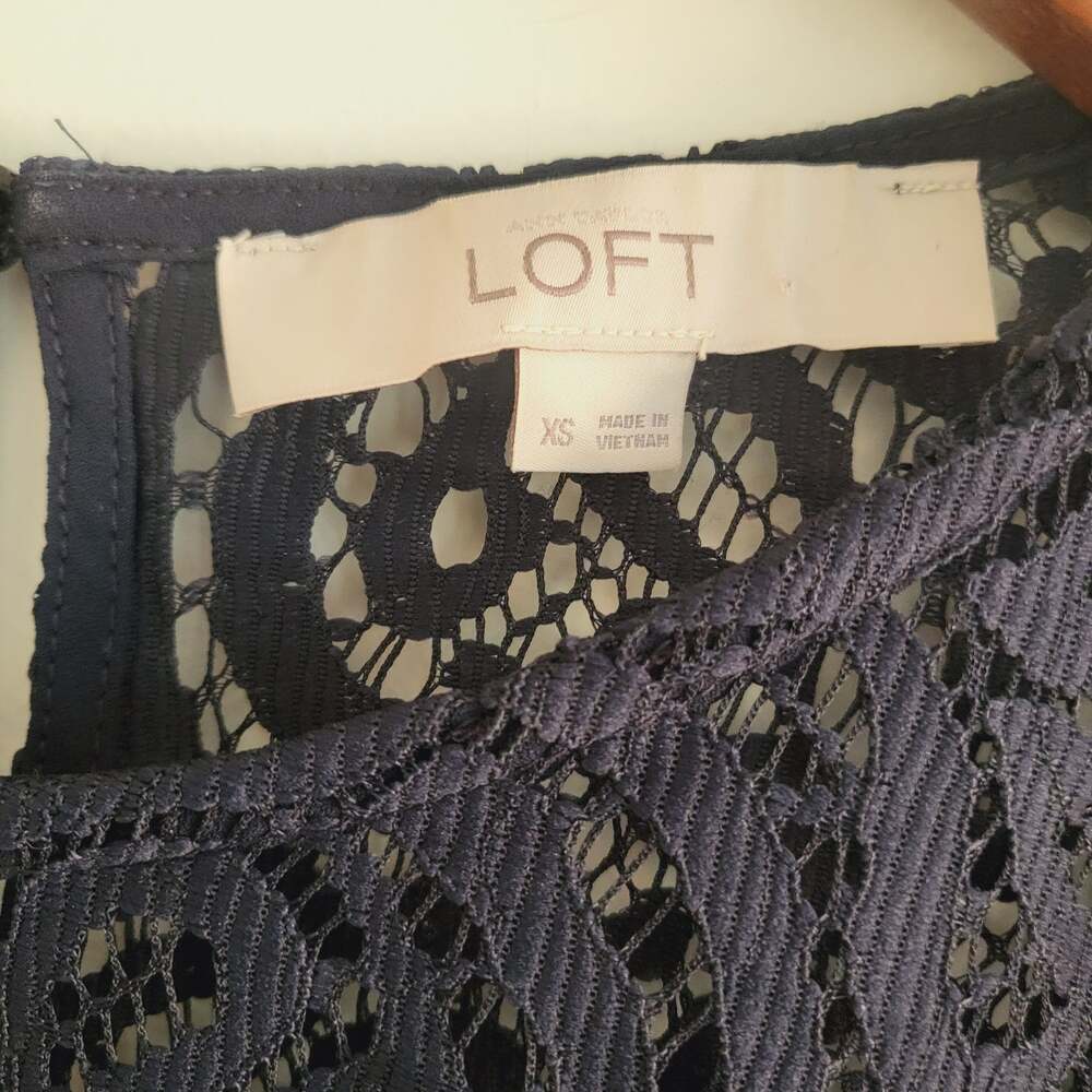 Loft lace navy top size XS - Picture 2 of 5